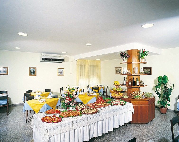 Hotel Capinera Rimini Exteriör bild