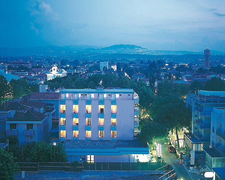 Hotel Capinera Rimini Exteriör bild